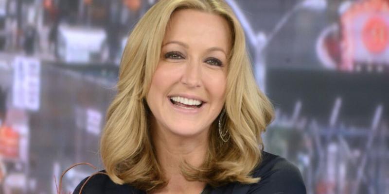 Lara Spencer GMA luciendo caliente