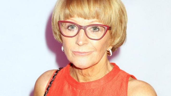 ANNE ROBINSON