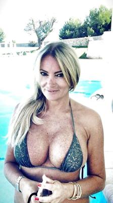 VERONICA Macchi Escort