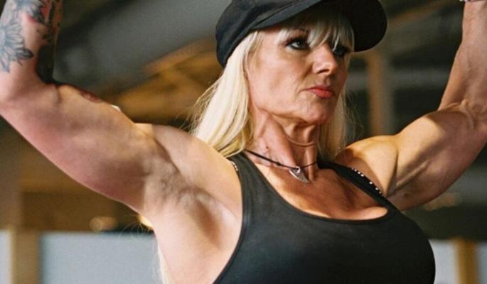 Heather Cowley muscle mature