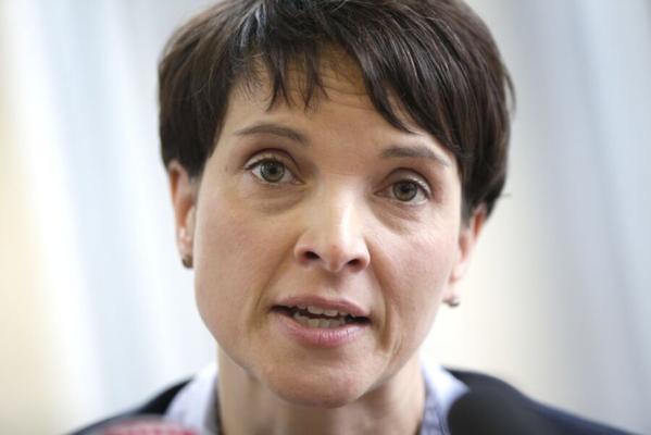 Eu adoro o conservador Frauke Petry