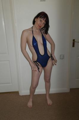 skinny housewife in lapdancer outfit