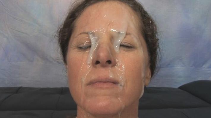 Mélanie - Abus Facial