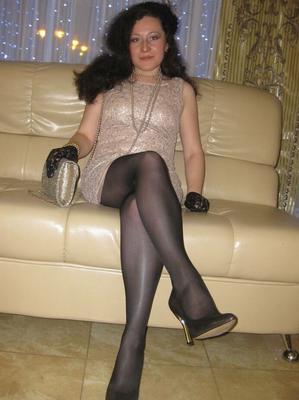 Aufregende russische MILF Elena aus Ischewsk