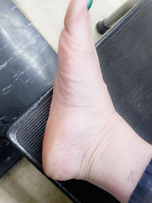 Mature feet selfies for me