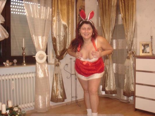 Nina red bunny