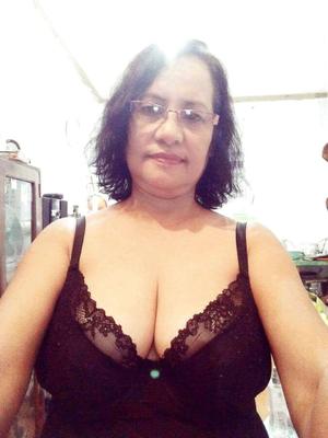 Philippines sexy old mom