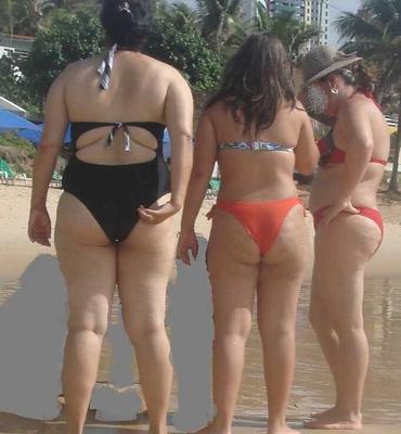 Bikini Asses-Edición de culo gordo