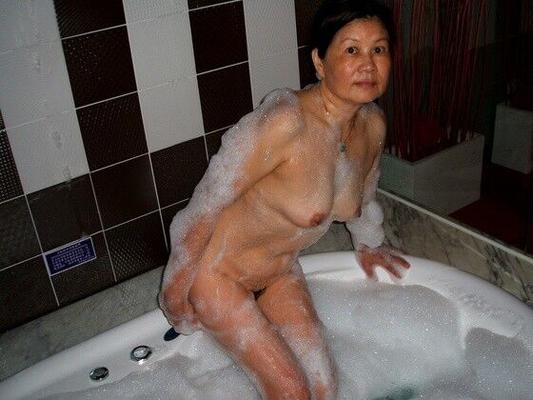 Mature Taiwan Chinese wife, shared by hubby