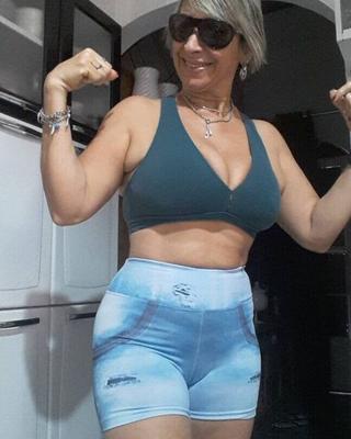 Non-nude pics of hot bodied Gilf