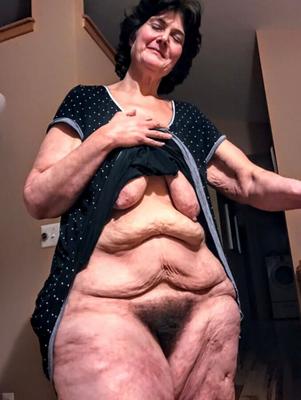 Saggy Granny MzBush is so sexy