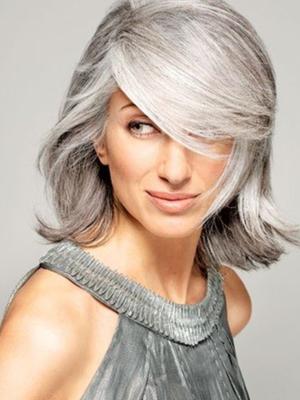 Lana - I love light (white, silver grey), haired mature women.