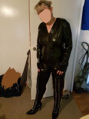 New Catsuit & Thighboots