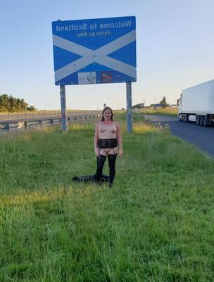 UK sexy slut wife exposing herself in Scotland