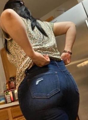 yo THICK Mexican Milf Miriam Candid ASS