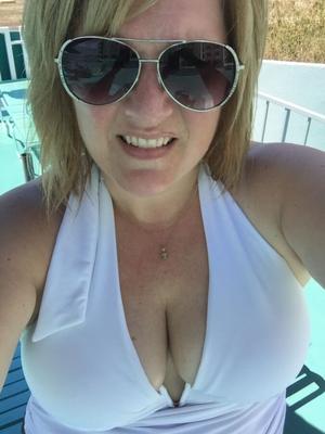 Conservative Milf