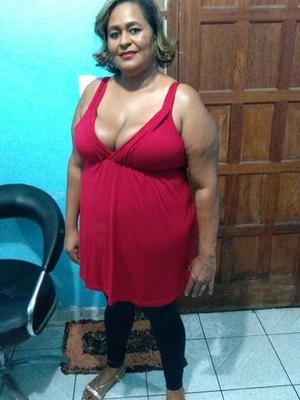 claudia bbw culona com celulite