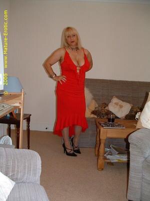 mature-erotic_claire