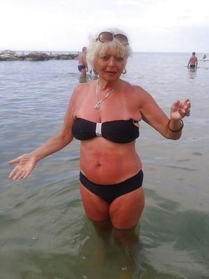 Filles en bikini Gilf