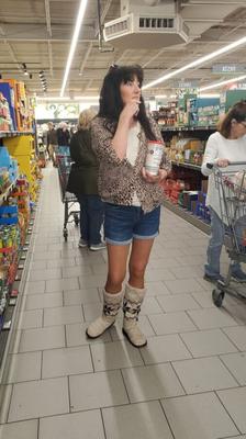 Shopping in shiny Pantyhose