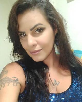 Fabi (y) coroa gostosa face to cum