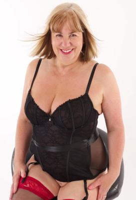 Chubby mature lady in lingerie