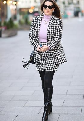 Women Wearing Houndstooth