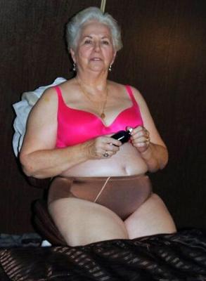 Granny ad Mature I would love to have in my bed