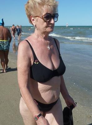 abuelitas en bikini