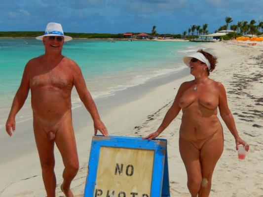 Steve e Jo, nudistas maduros do Arizona