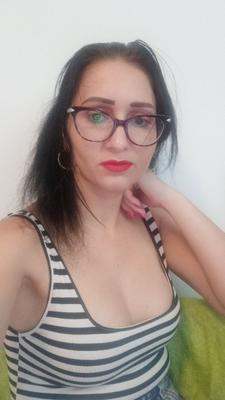 Maria uma MILF safada da Romênia