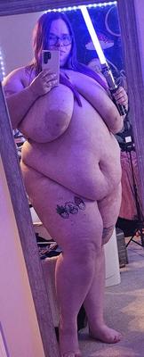 ぽっちゃり、SSBBW のお腹の美しさ (フィラーなし)